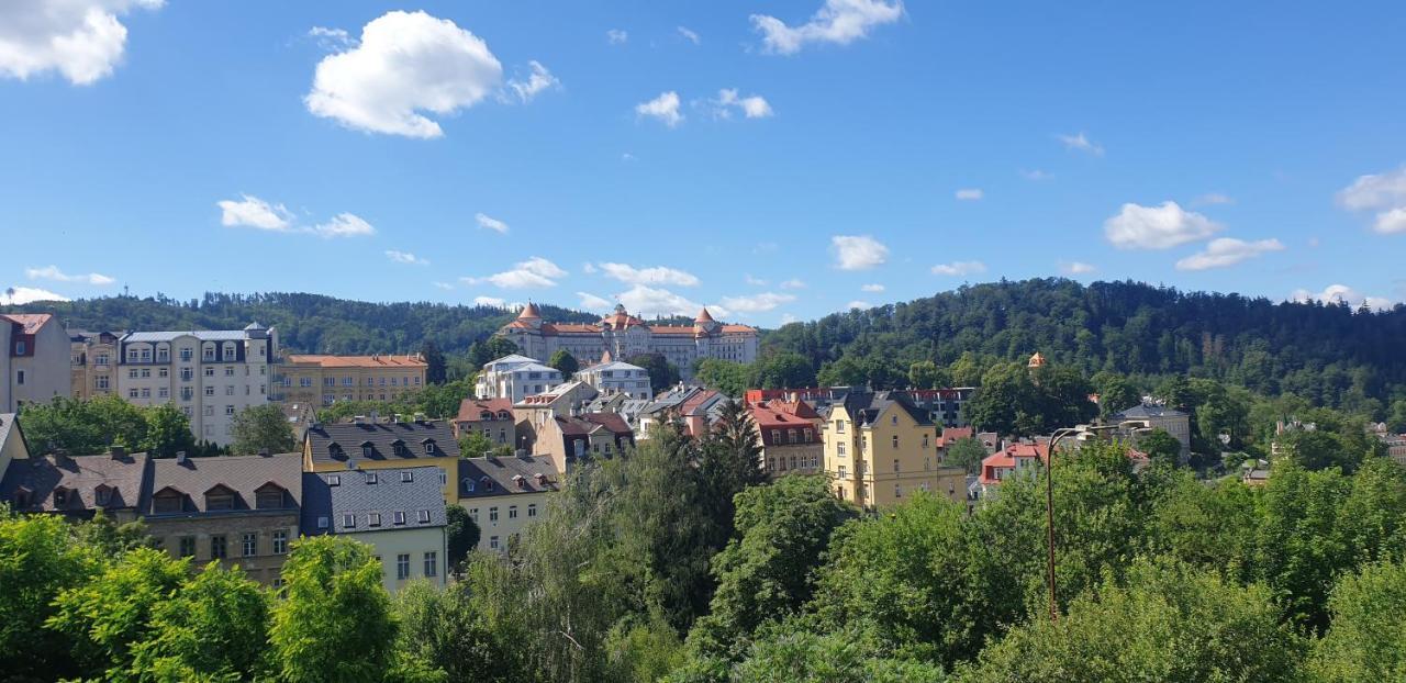 App Karlovy Vary Exterior photo