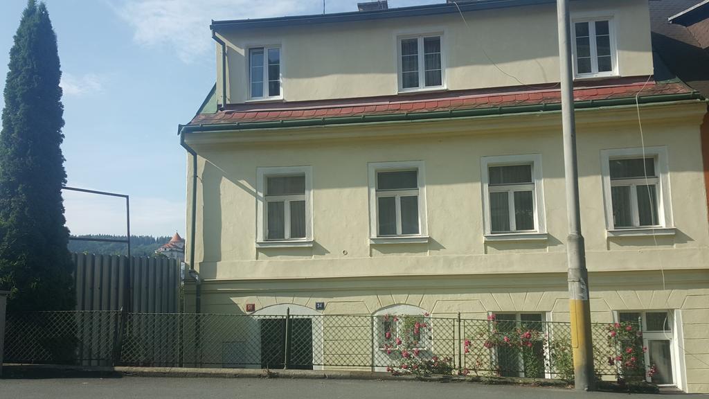 App Karlovy Vary Exterior photo